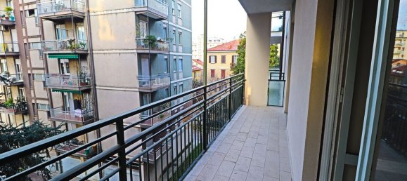 Квартира с 4 комнатами в Комо, Италия № 157157 14