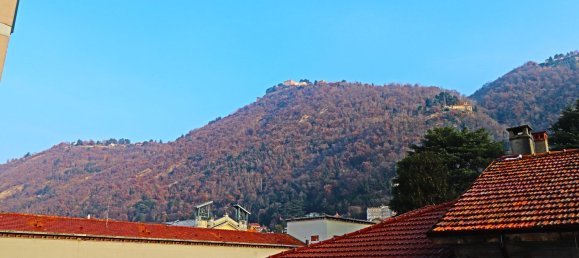 Квартира с 4 комнатами в Комо, Италия № 157157 13