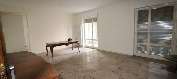 Квартира с 4 комнатами в Комо, Италия № 157157 7