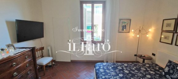 5 bedrooms Apartment in Campi Bisenzio, Italy No. 319694 17