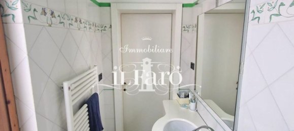 5 bedrooms Apartment in Campi Bisenzio, Italy No. 319694 21