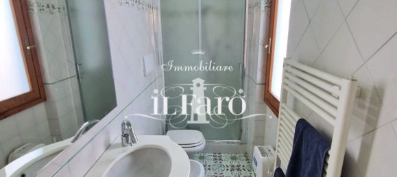 5 bedrooms Apartment in Campi Bisenzio, Italy No. 319694 20