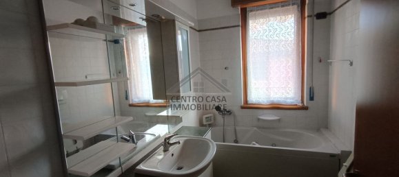 Apartamento de 4 divisões em Seriate, Italy N.º 222502 20