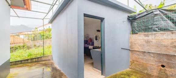 130m² Building in Santa Cruz, Portugal No. 136647 23