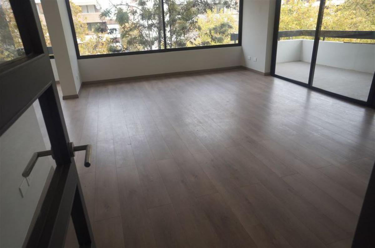 4 bedrooms Apartment in Santiago, Chile No. 2065