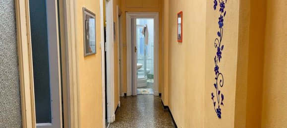 3-salle Appartement à Genoa, Italy No. 36212 7