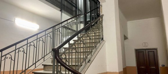 3-salle Appartement à Genoa, Italy No. 36212 2