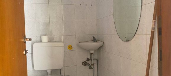 2 rooms Commercial property in Como, Italy No. 99095 7