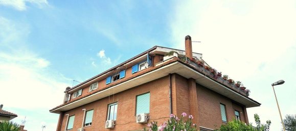 2-salle Penthouse à Ciampino, Italy No. 88162 10