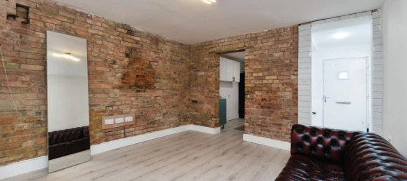 2 Schlafzimmer Haus in Kenley, United Kingdom, Nr. 8045 2