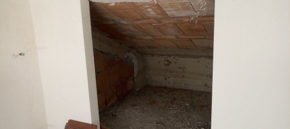 4 bedrooms House in Sambuci, Italy No. 255969 13