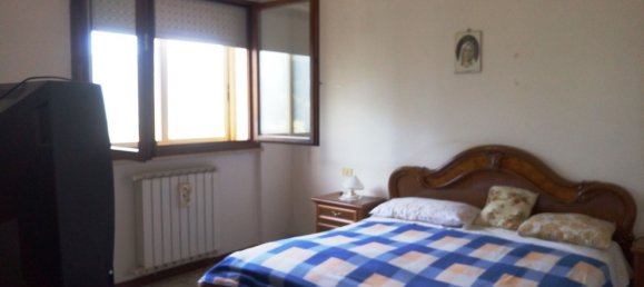 4 bedrooms House in Sambuci, Italy No. 255969 2