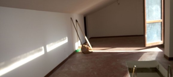 4 bedrooms House in Sambuci, Italy No. 255969 9