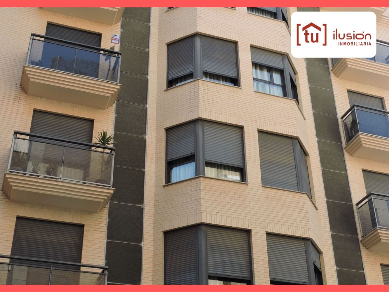 Apartamento de 3 dormitorios en Valencia, Spain No. 186504