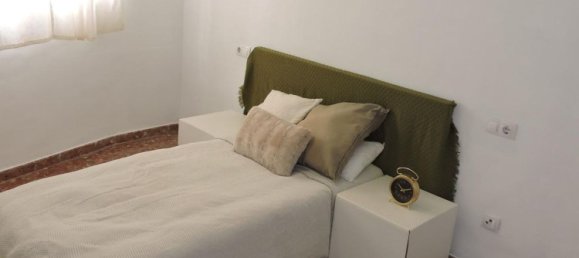 Apartamento de 3 dormitorios en Valencia, Spain No. 186504 8