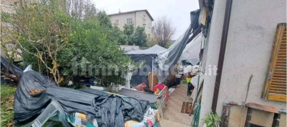 4 bedrooms Apartment in Sant'Angelo in Vado, Italy No. 265458 13