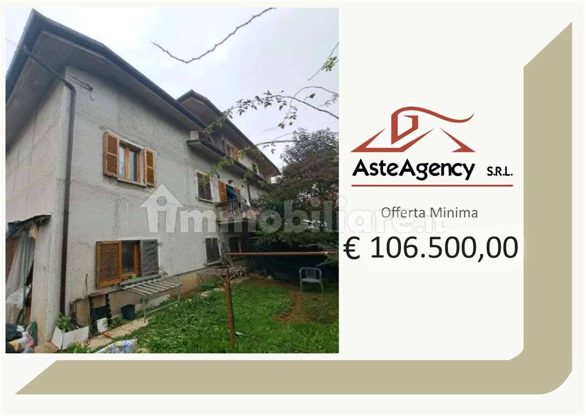 4 bedrooms Apartment in Sant'Angelo in Vado, Italy No. 265458