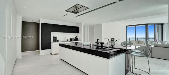 4 bedrooms Commercial property for sale in Miami, Miami-Dade, Florida, USA № 614733 24