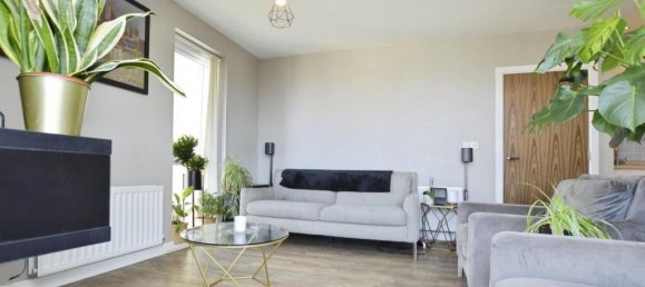 2 bedrooms Apartment in Barking, United Kingdom No. 12477 4