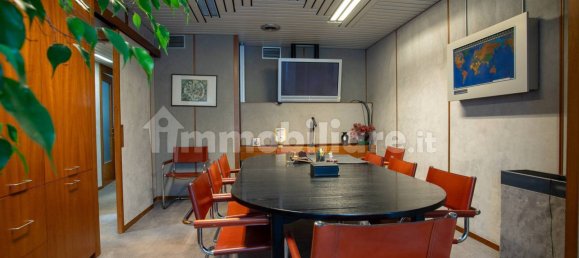 5 rooms Office in Udine, Italy No. 109641 2