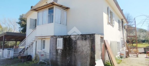 4 bedrooms House in Cervaro, Italy No. 226161 5