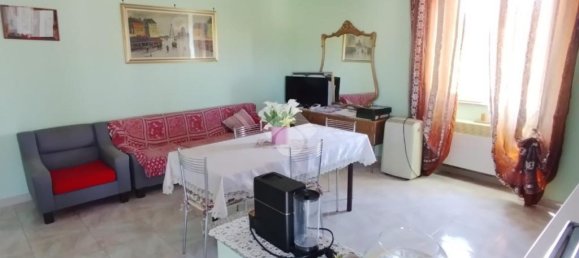 4 bedrooms House in Cervaro, Italy No. 226161 8