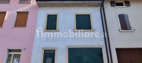 2 bedrooms House in Povegliano Veronese, Italy No. 272896 12