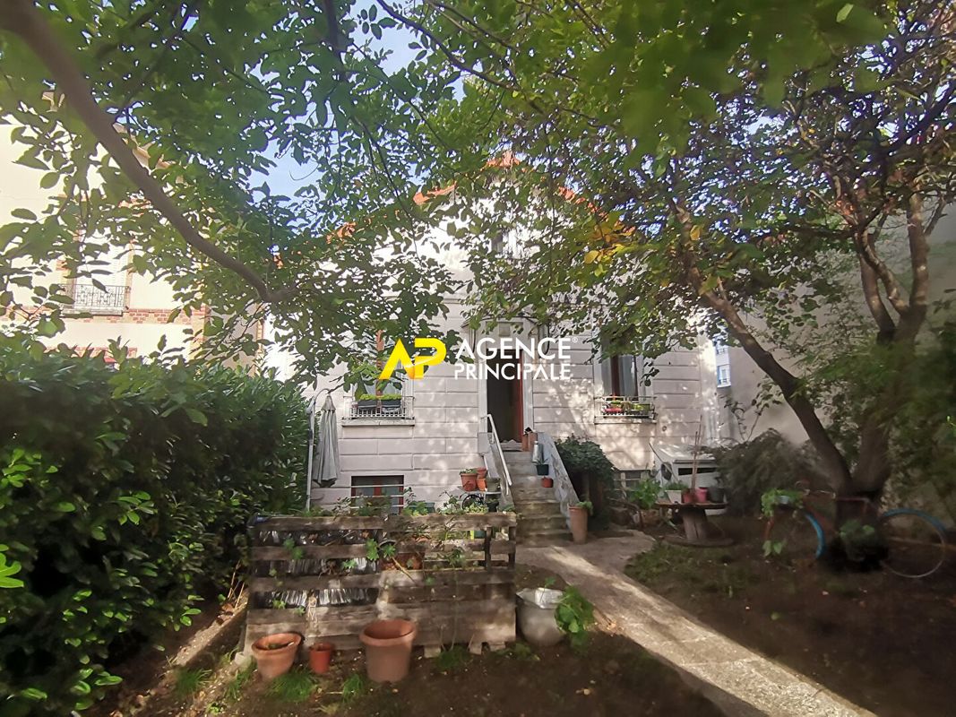 2 غرف نوم منزل في Bezons, France رقم 189334