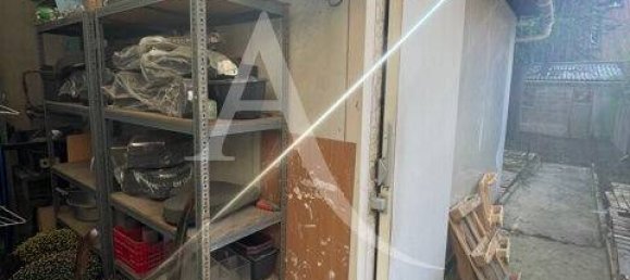 140m² Commercial property in Fontenay-sous-Bois, France No. 182176 4