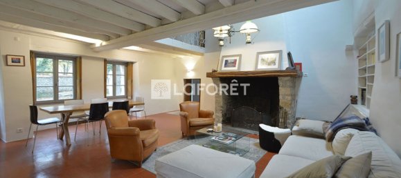4 bedrooms House in Yevre-la-Ville, France No. 157681 22