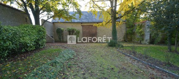 4 bedrooms House in Yevre-la-Ville, France No. 157681 10