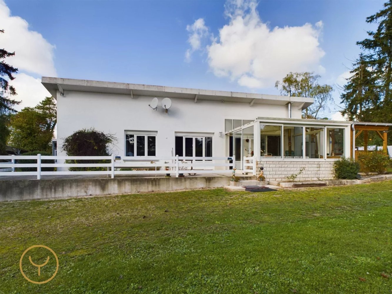 5 غرف نوم منزل في Charmoy, France رقم 214448