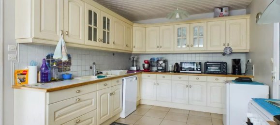 5 غرف نوم منزل في Charmoy, France رقم 214448 4