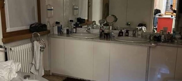 3 bedrooms Apartment in Erba, Italy No. 3909 10