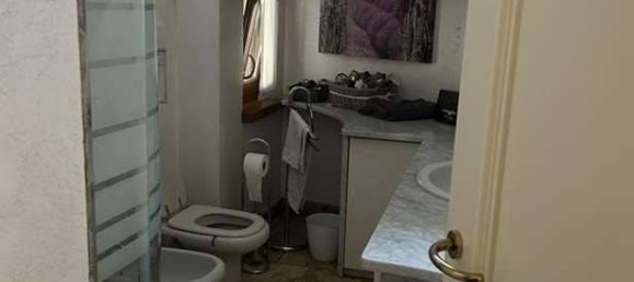 3 bedrooms Apartment in Erba, Italy No. 3909 12