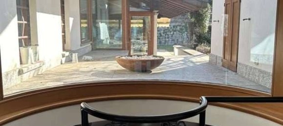 3 bedrooms Apartment in Erba, Italy No. 3909 8