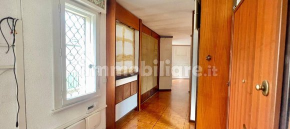 2 bedrooms Apartment in Trieste, Italy No. 9376 10