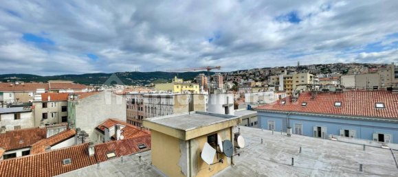2 bedrooms Apartment in Trieste, Italy No. 9376 29