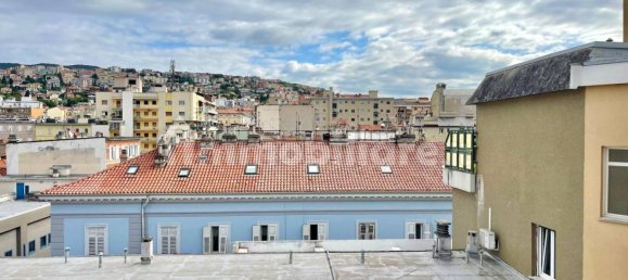 2 bedrooms Apartment in Trieste, Italy No. 9376 32