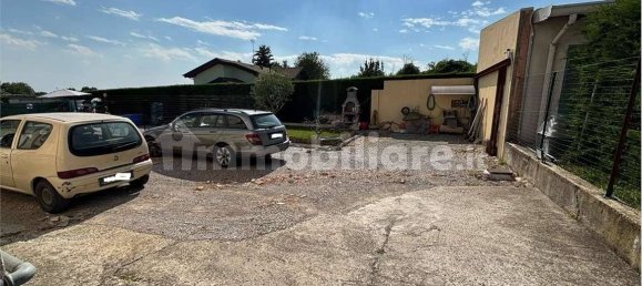 3 rooms Apartment in Appiano Gentile, Italy No. 285505 13