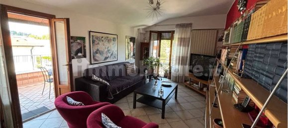 3 rooms Apartment in Appiano Gentile, Italy No. 285505 3