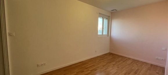 Вилла с 3 спальнями в Пон-де-Шерюи, Франция № 205249 20