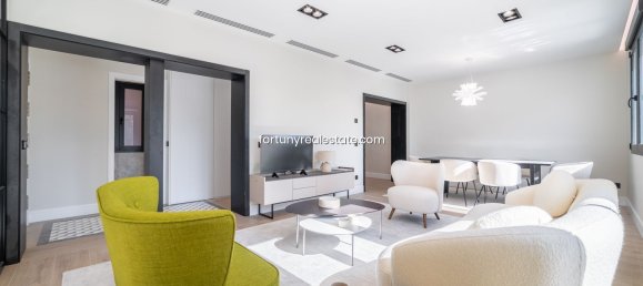 3 bedrooms Apartment in Madrid, Spain No. 143471 3