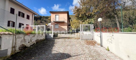 4 Schlafzimmer Haus in Rieti, Italy, Nr. 139174 34