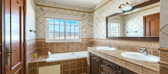 4 Schlafzimmer Villa in San Miguel de Abona, Spain, Nr. 16359 11