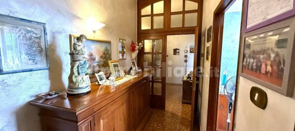 2 Schlafzimmer Wohnung in Cecina, Italy, Nr. 294815 11