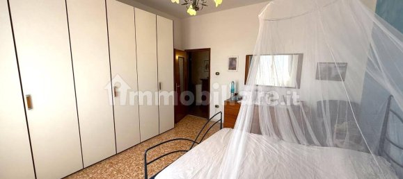 2 Schlafzimmer Wohnung in Cecina, Italy, Nr. 294815 9