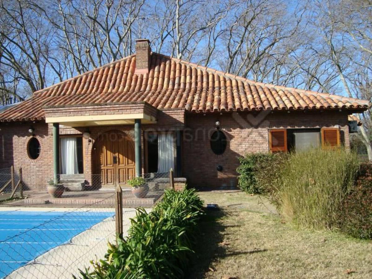 Земельный участок в Буэнос-Айрес, Аргентина № 118223