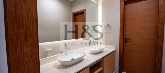 3 bedrooms Villa in Sharjah, UAE No. 22924 6