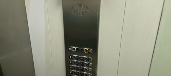 Квартира с 3 спальнями в Бадахос, Испания № 168943 21